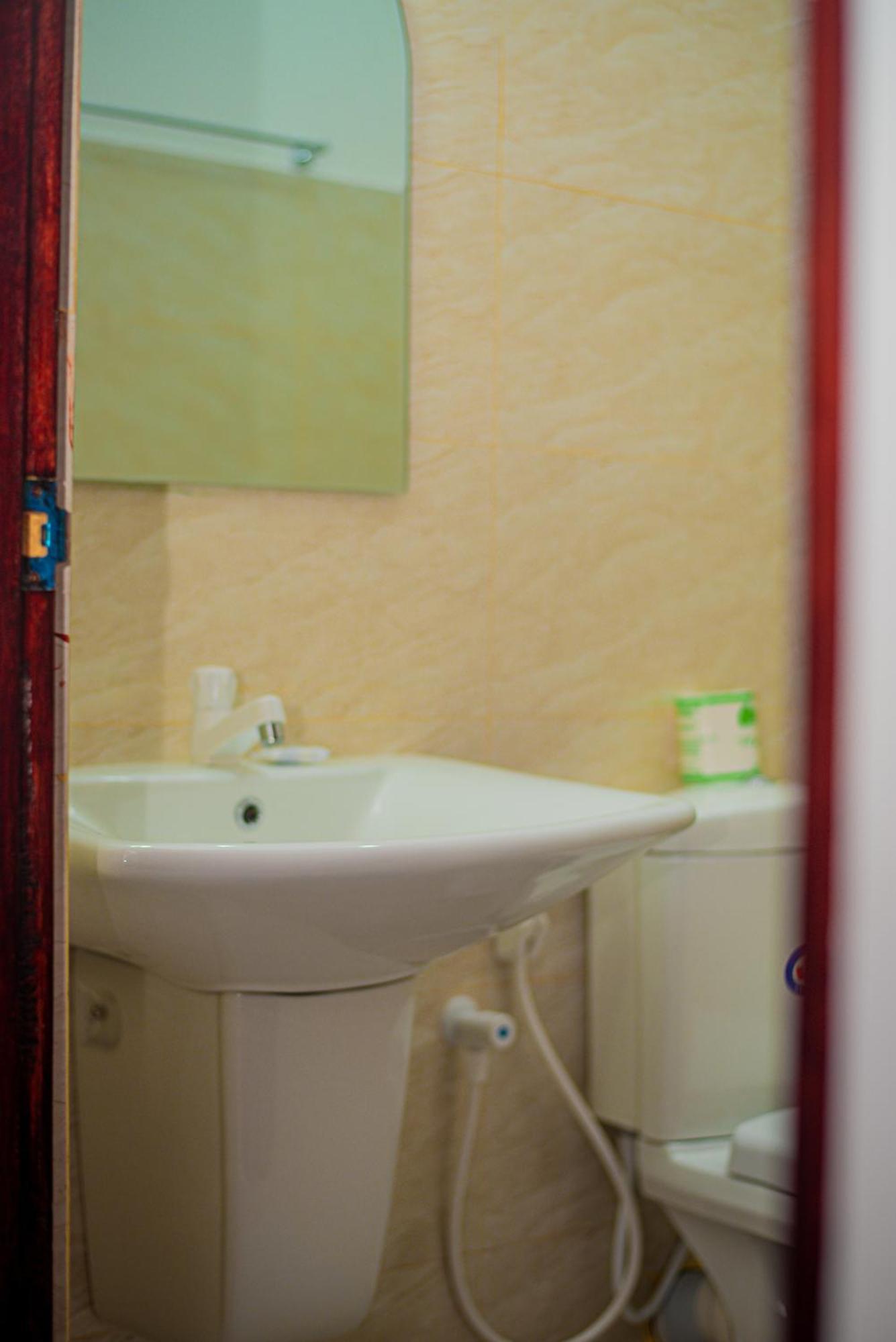 Sundowners Guesthouse Hikkaduwa Phòng bức ảnh