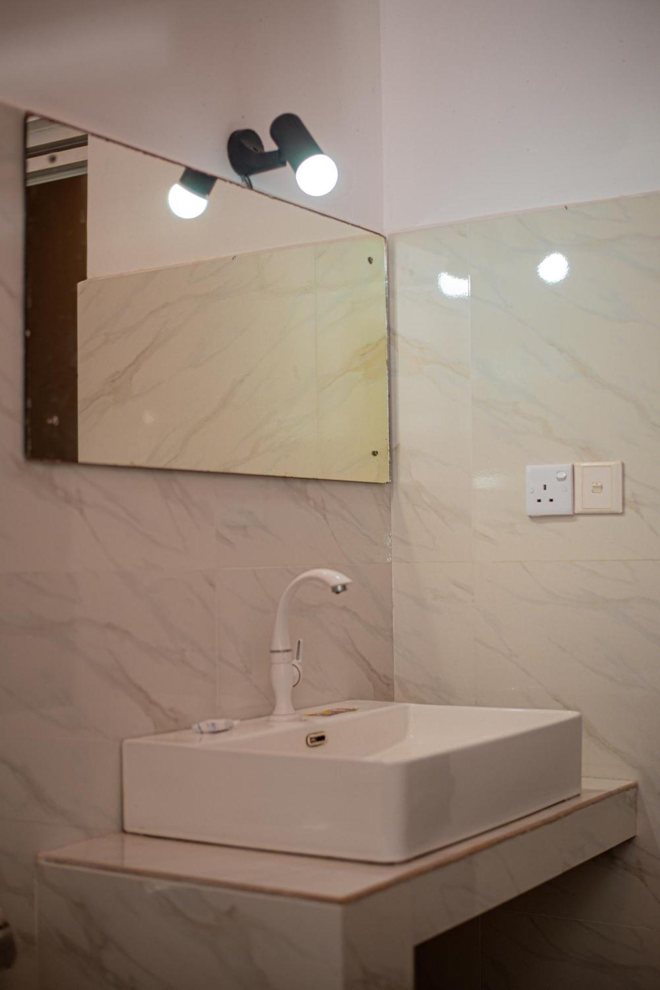 Sundowners Guesthouse Hikkaduwa Phòng bức ảnh